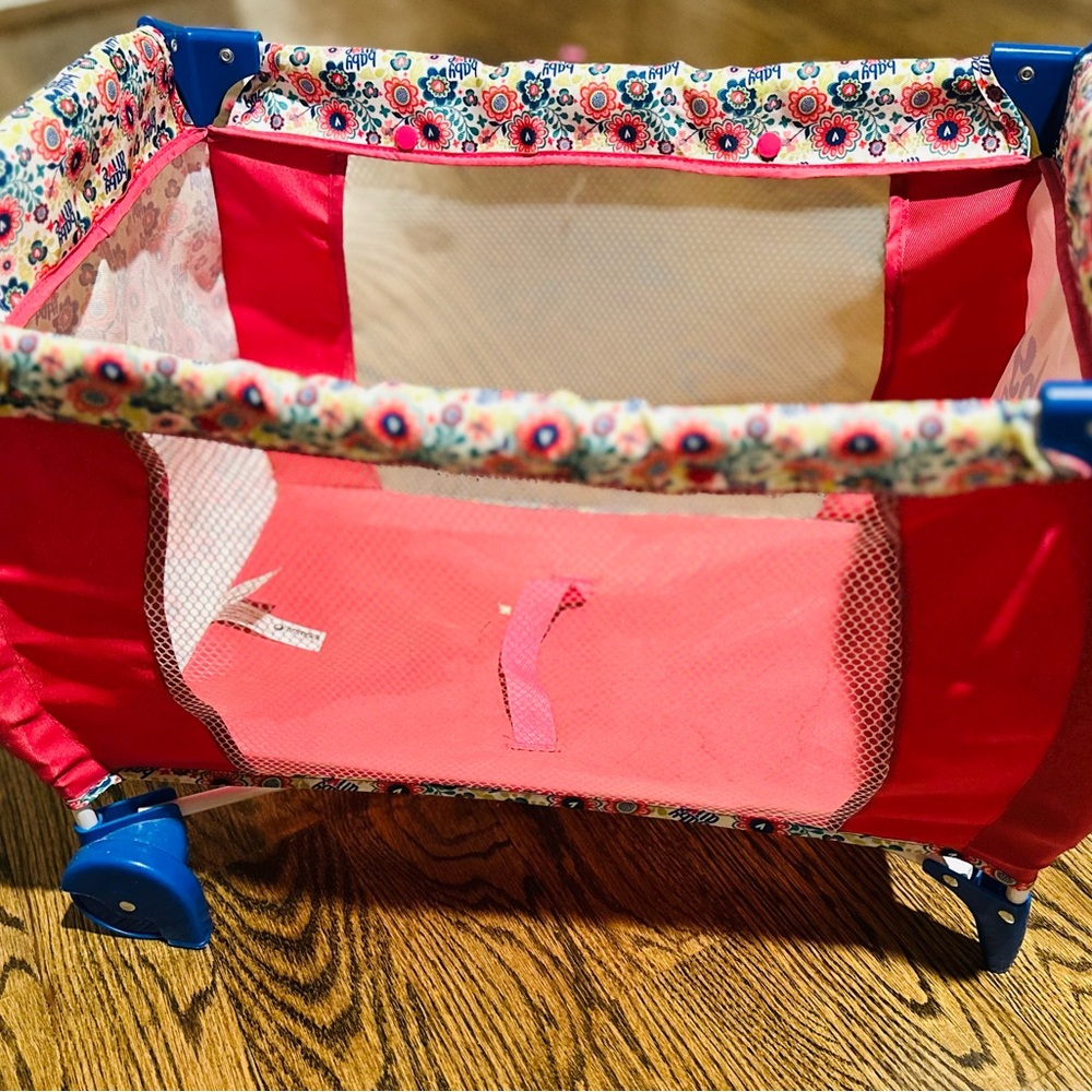 Baby Alive Doll Pack in Play